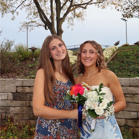 Meet your Posher, Campbell - Picture 1 of 1